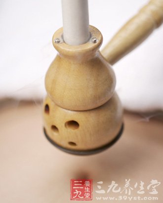 中醫養生 巧用艾灸防扁桃體發炎